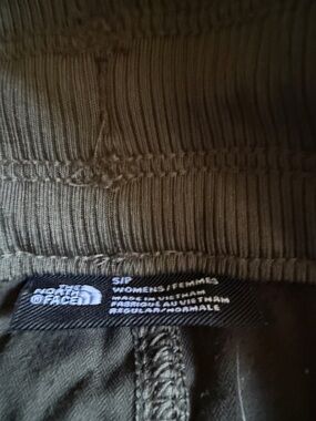 The North Face Women's Olive Ribbed Jacket